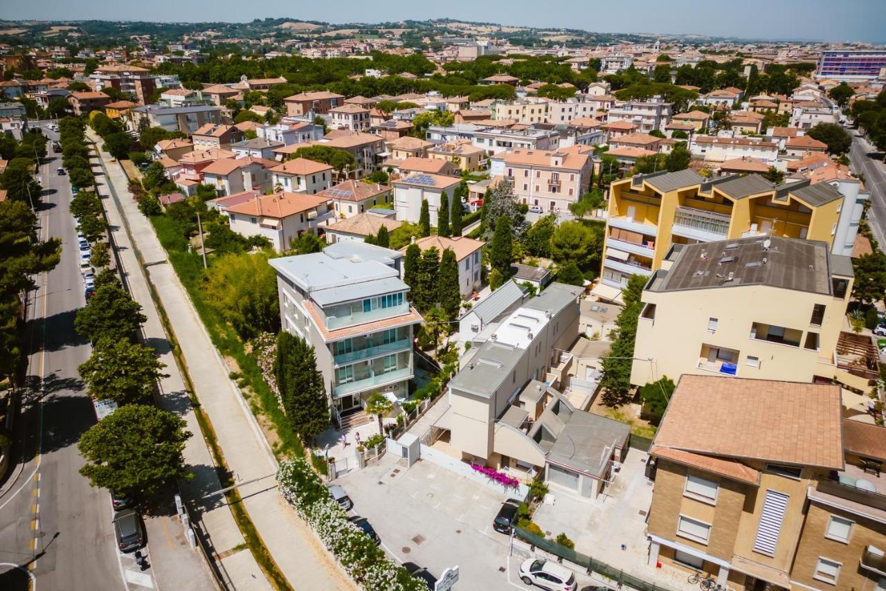 Hotel Villa Del Mare سينِغاليا المظهر الخارجي الصورة