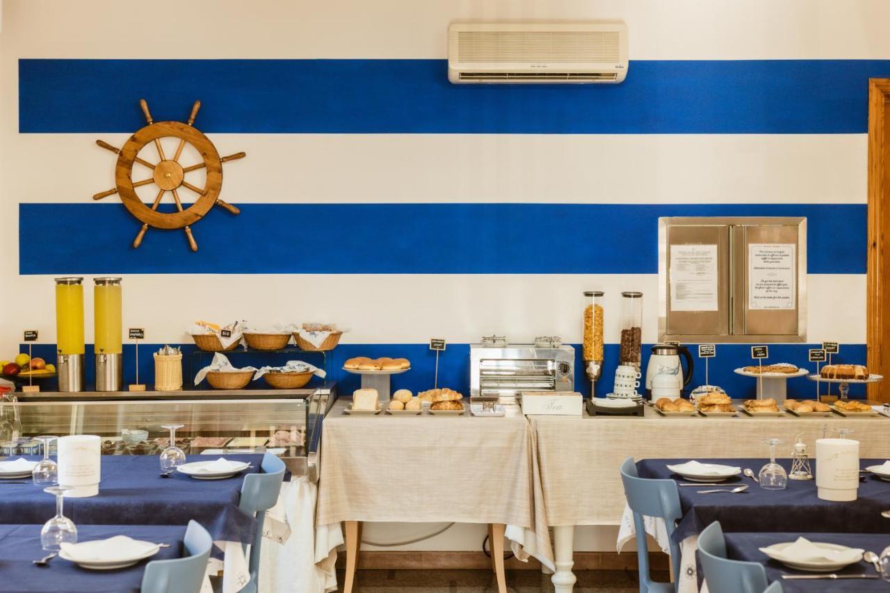 Hotel Villa Del Mare سينِغاليا المظهر الخارجي الصورة