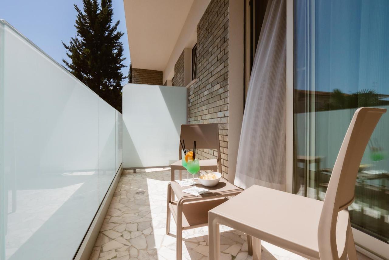 Hotel Villa Del Mare سينِغاليا المظهر الخارجي الصورة