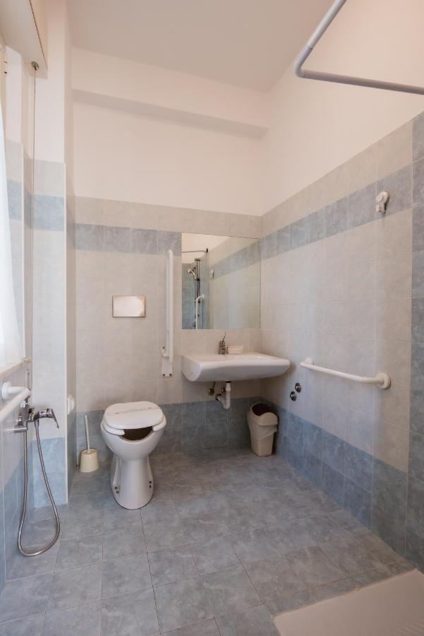 Hotel Villa Del Mare سينِغاليا المظهر الخارجي الصورة